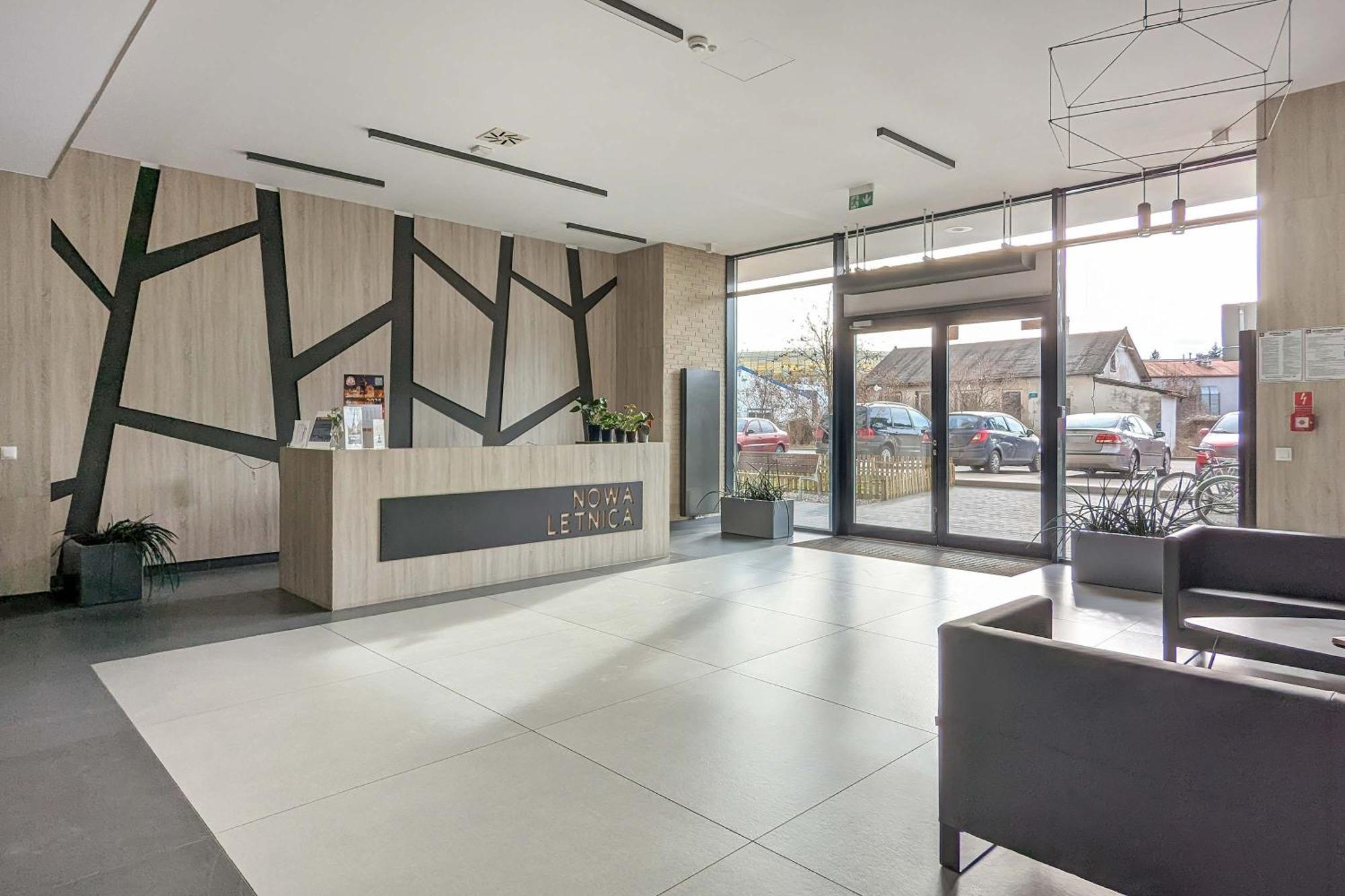 Sucha 33 Modern With Parking By Renters Apartment
